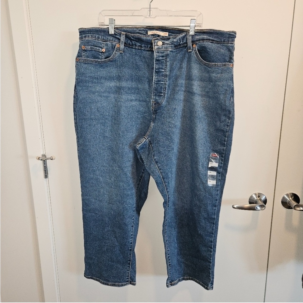 Levi's High Rise Straight Button Fly Jeans in Medium Wash Plus Size 24W
